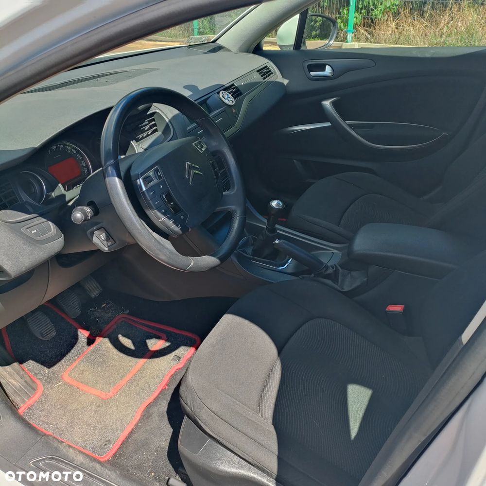 Citroën C5 1.6 HDi Attraction - 8