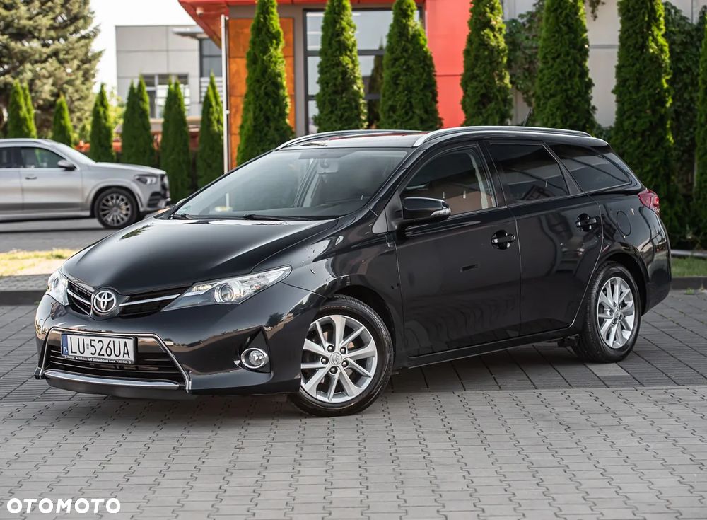 Toyota Auris 1.6 Premium - 14