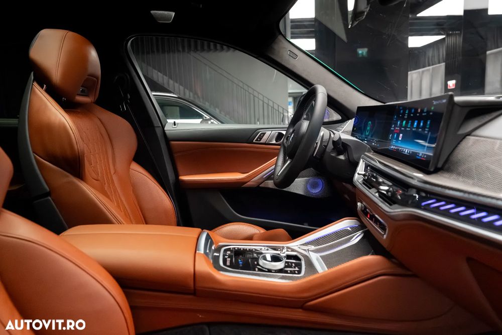 BMW X6 M M60i xDrive AT MHEV - 32