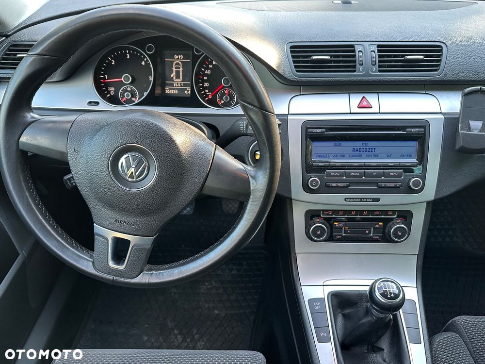 Volkswagen Passat Variant 2.0 TDI DPF Comfortline - 24