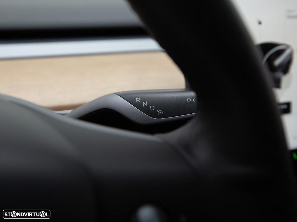 Tesla Model 3 Long-Range Dual Motor AWD - 18