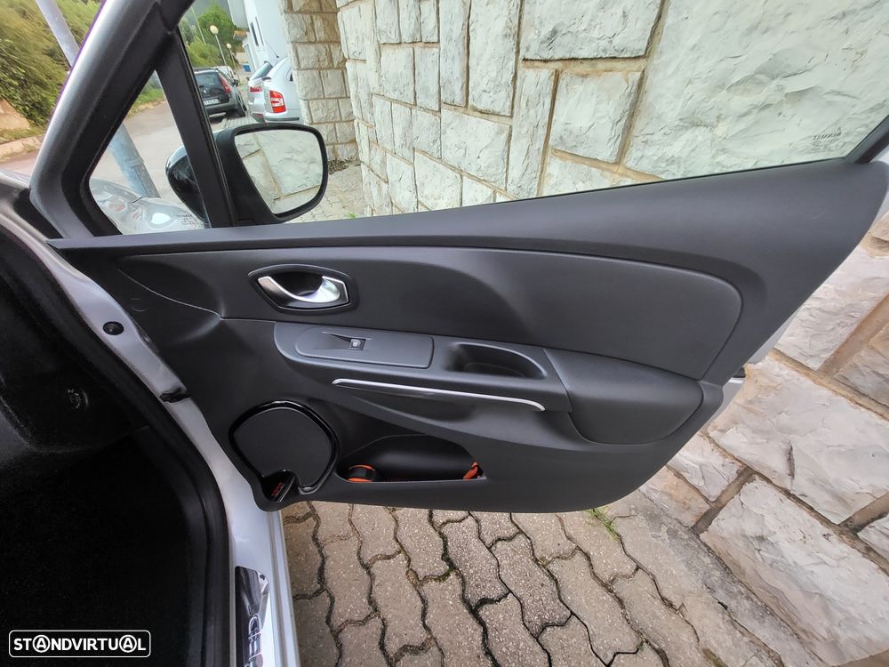Renault Clio 1.5 dCi Limited - 22