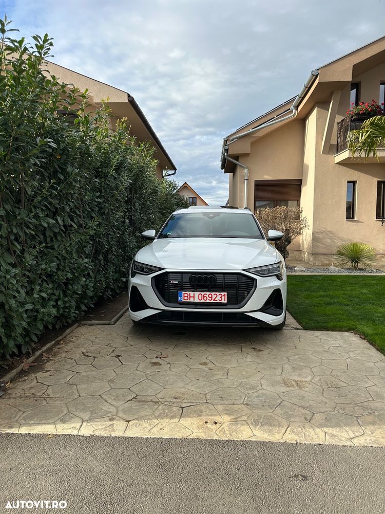 Audi e-tron 50 quattro S line - 2