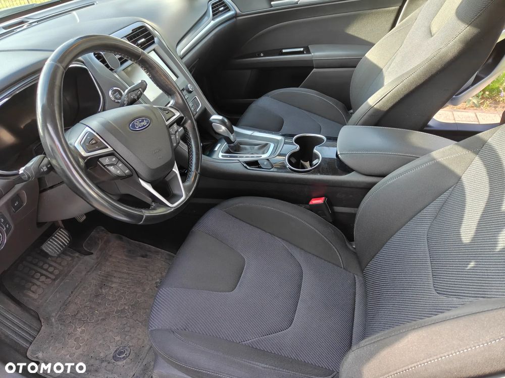 Ford Mondeo - 8