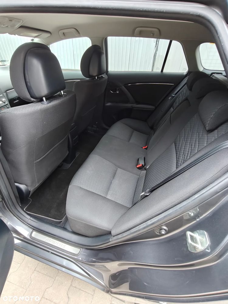Toyota Avensis 1.8 Sol plus - 11