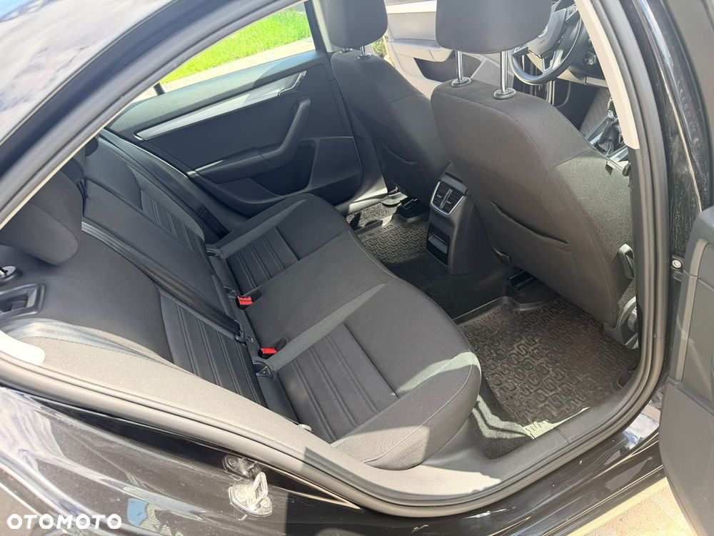 Skoda Octavia 1.6 TDI Ambition - 9