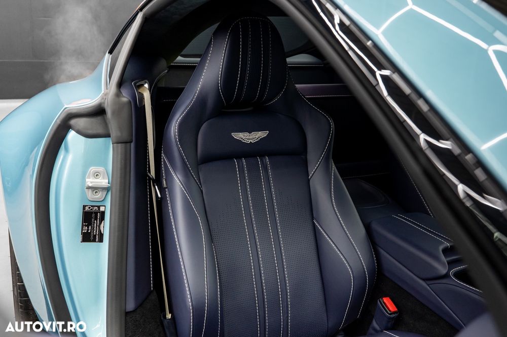 Aston Martin V8 Vantage Standard - 12