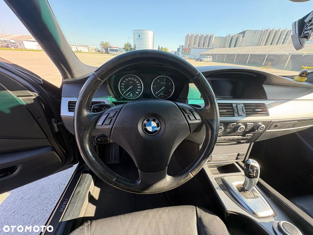 BMW Seria 5 520d - 13