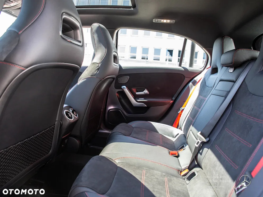 Mercedes-Benz Klasa A 35 AMG 4-Matic 8G-DCT - 12