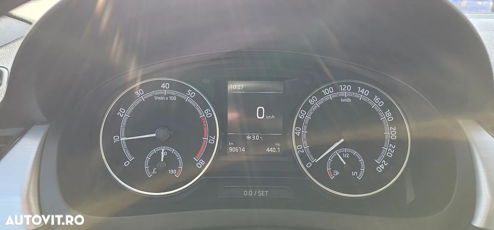 Skoda RAPID 1.0 TSI Ambition - 8