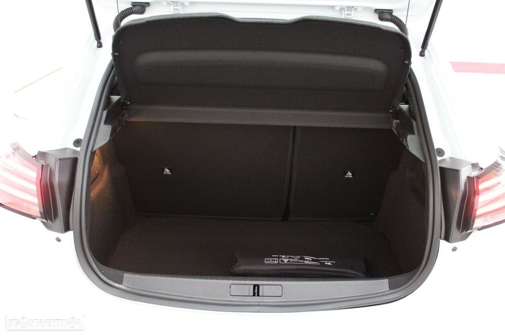 Peugeot 208 PureTech 100 Style - 10