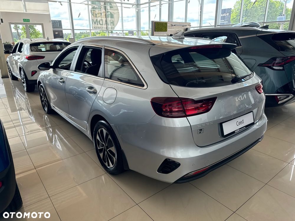 Kia Ceed 1.5 T-GDI M - 5