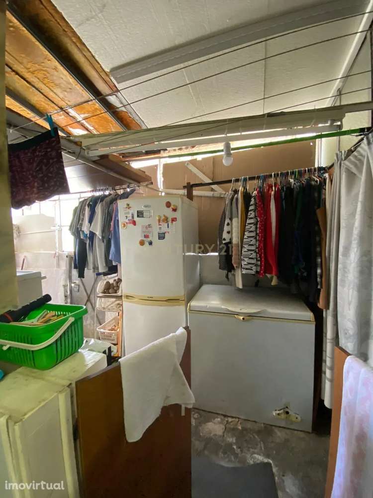 Apartamento T1  - com inquilino - Sacavém - Grande imagem: 2/34