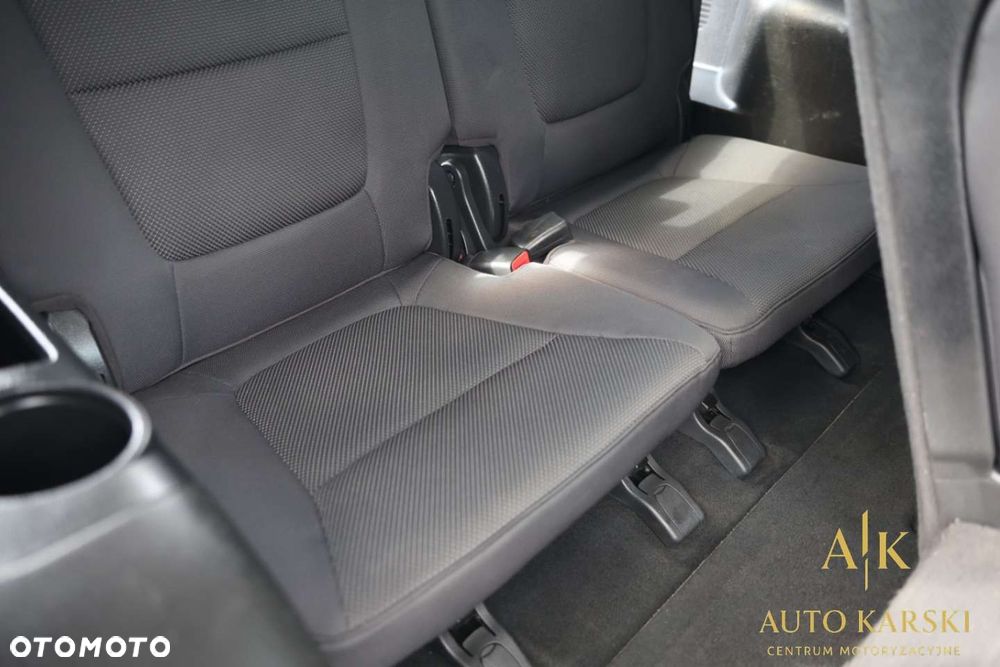 Kia Sorento - 36