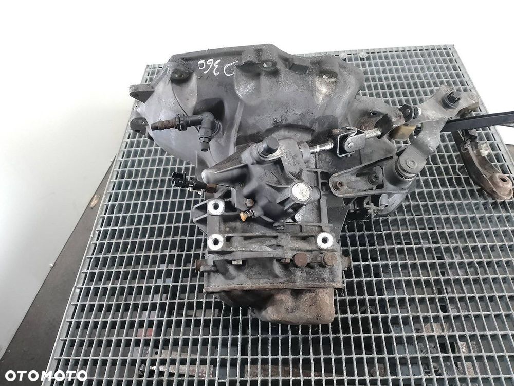 SKRZYNIA BIEGÓW MANUALNA OPEK MERIVA A F13MW429 1.4 16V - 3