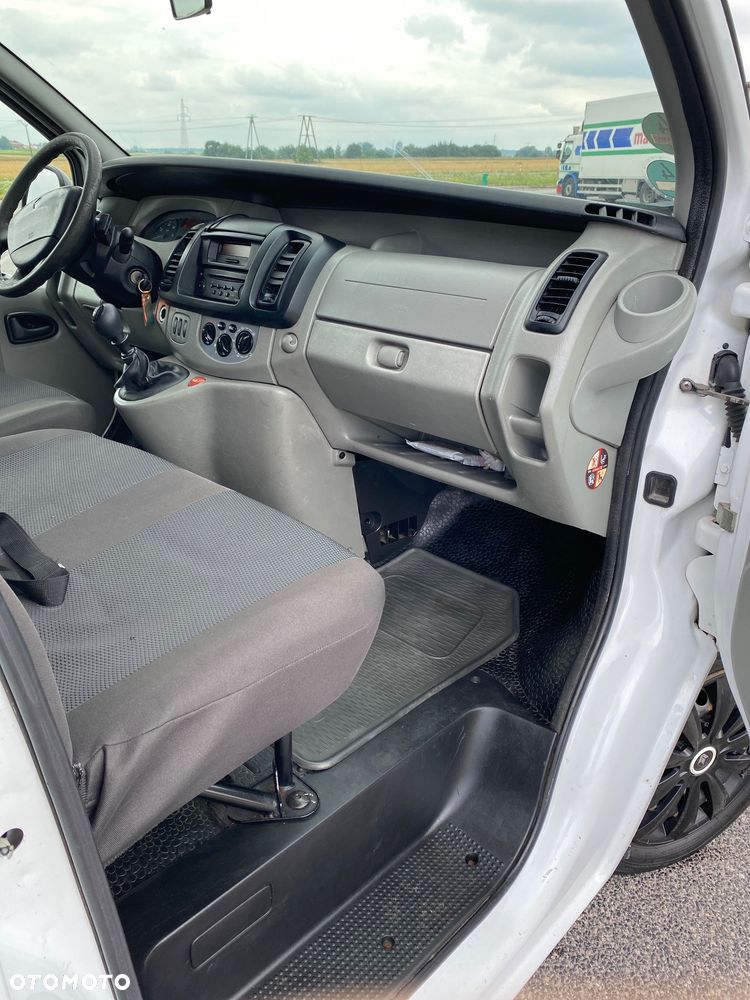 Renault Trafic - 10