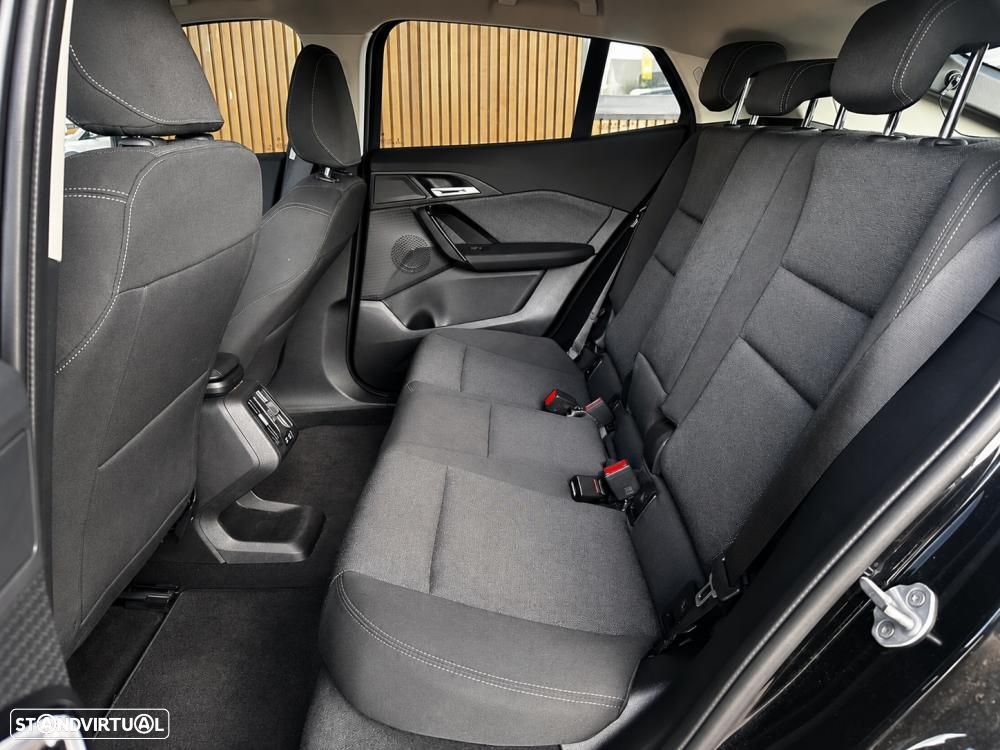 BMW iX2 eDrive20 - 26