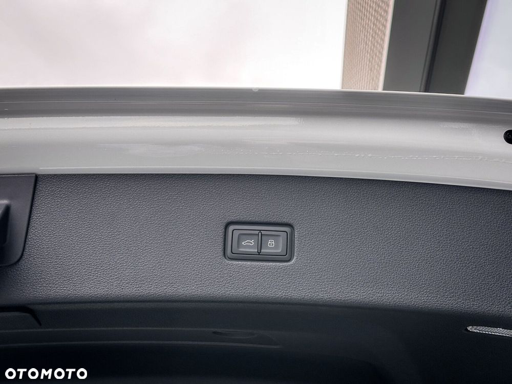 Audi Q8 - 11