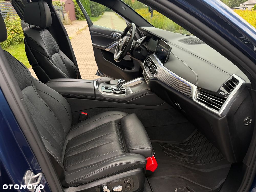 BMW X6 xDrive40d mHEV - 12