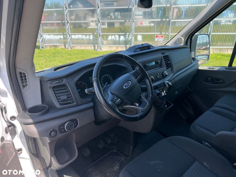 Ford Transit - 18