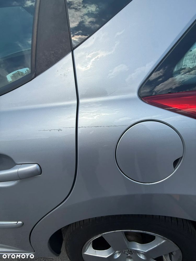 Peugeot 207 90 HDi FAP forever - 23