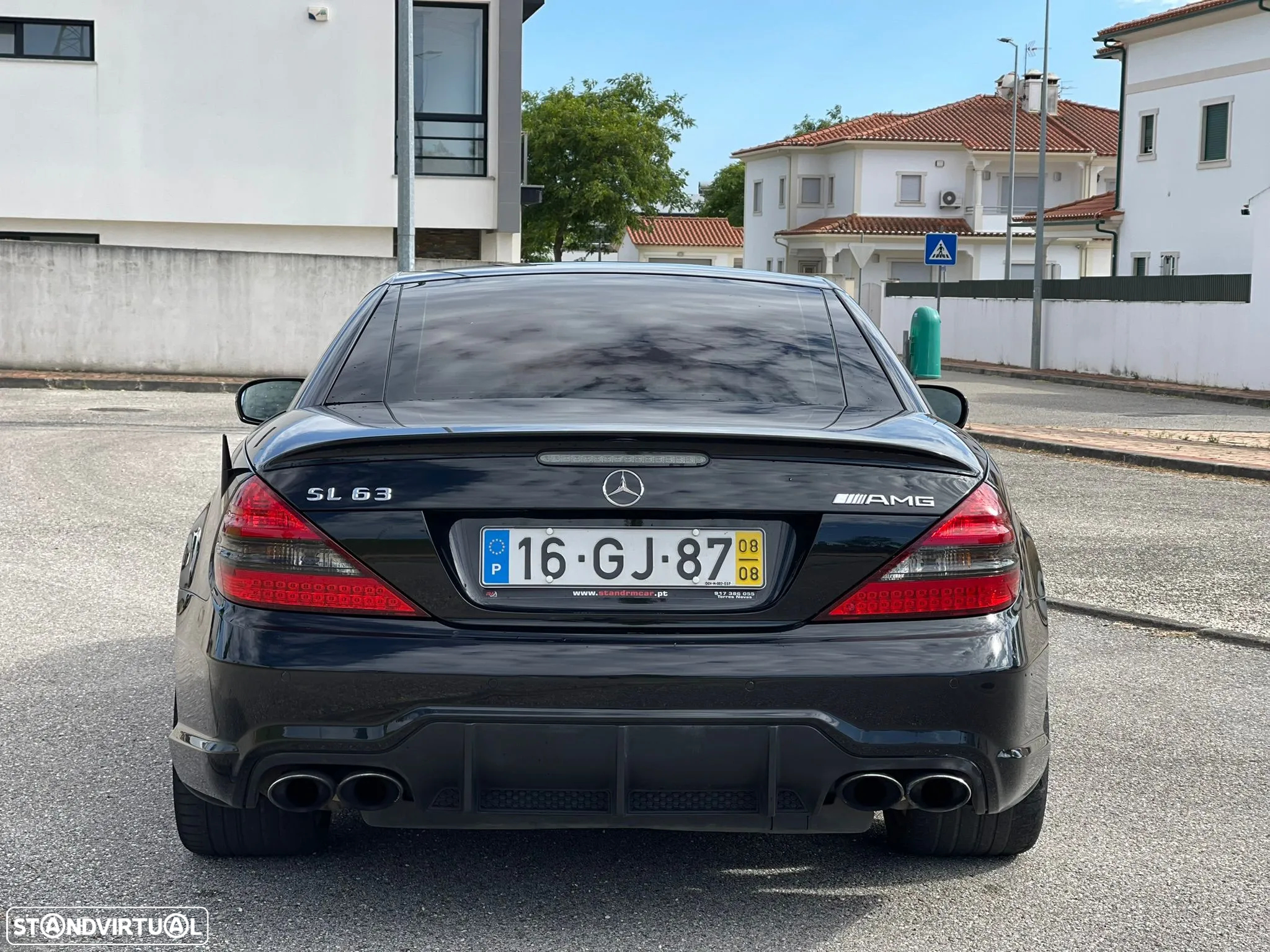 Mercedes-Benz SL 63 AMG Standard - 13