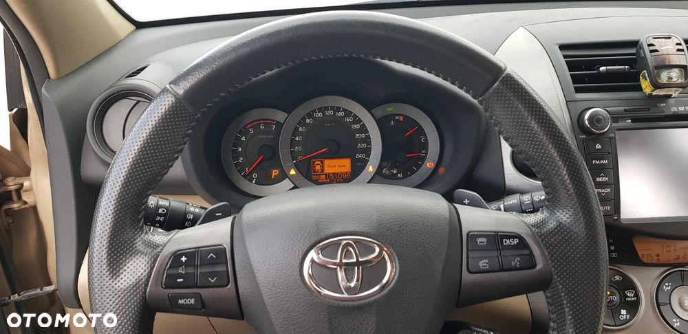 Toyota RAV4 2.2 D-CAT Prestige - 19