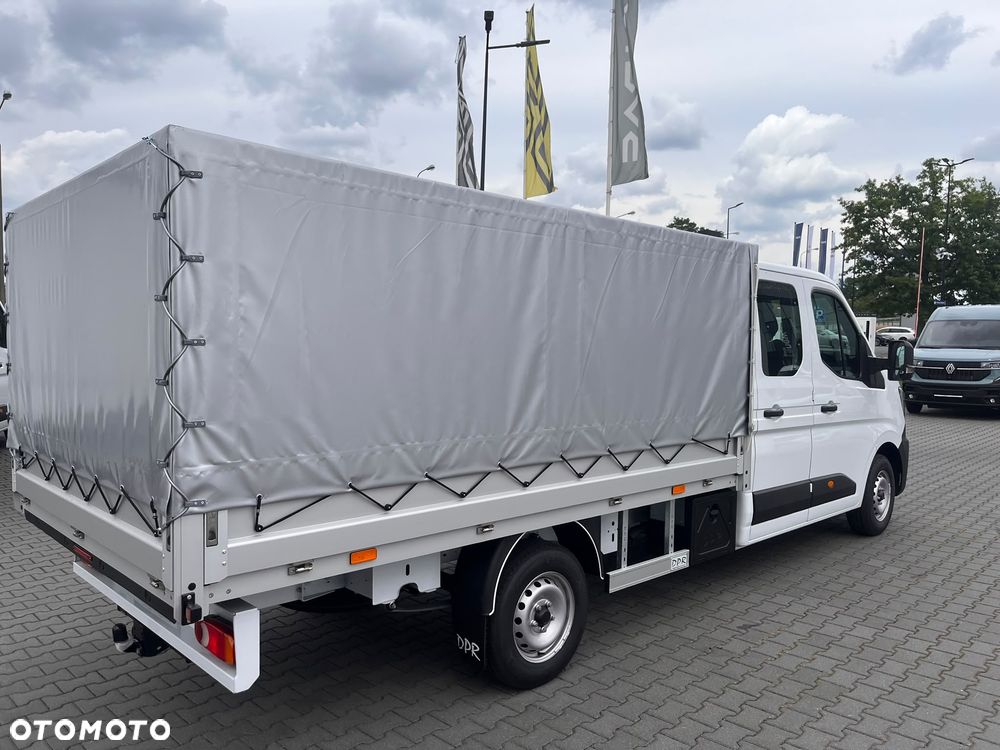 Renault Master Doka 7 os. + plandeka do wys. kabiny - 12
