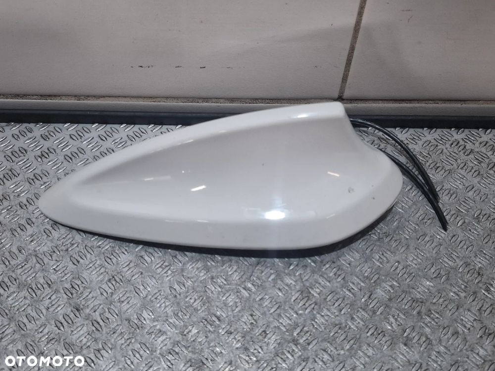 Antena dachowa rekin BMW 3 F30 2014 rok kolor 300 komplet nr 9350087 - 3