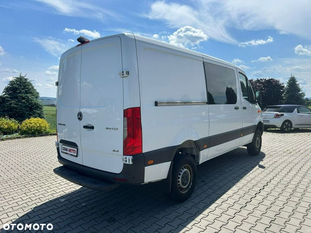 Mercedes-Benz Sprinter - 6