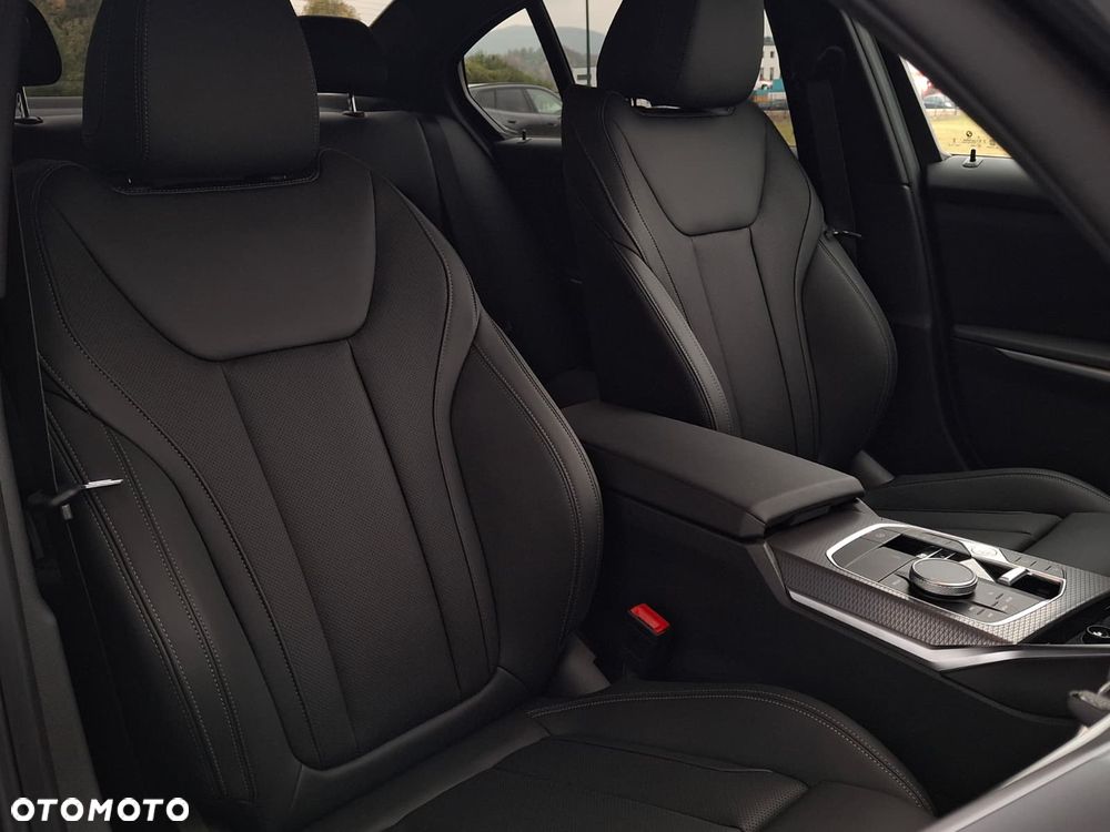 BMW Seria 3 320d xDrive mHEV M Sport - 33