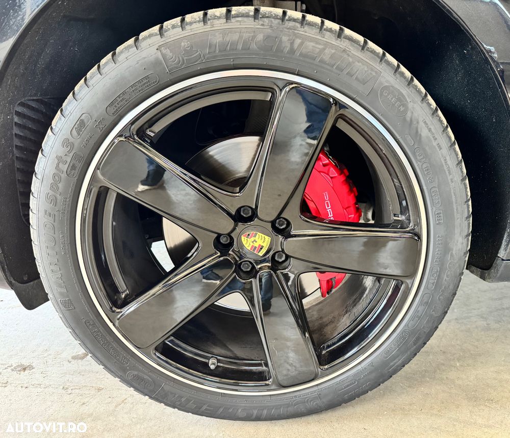 Porsche Macan GTS PDK - 22