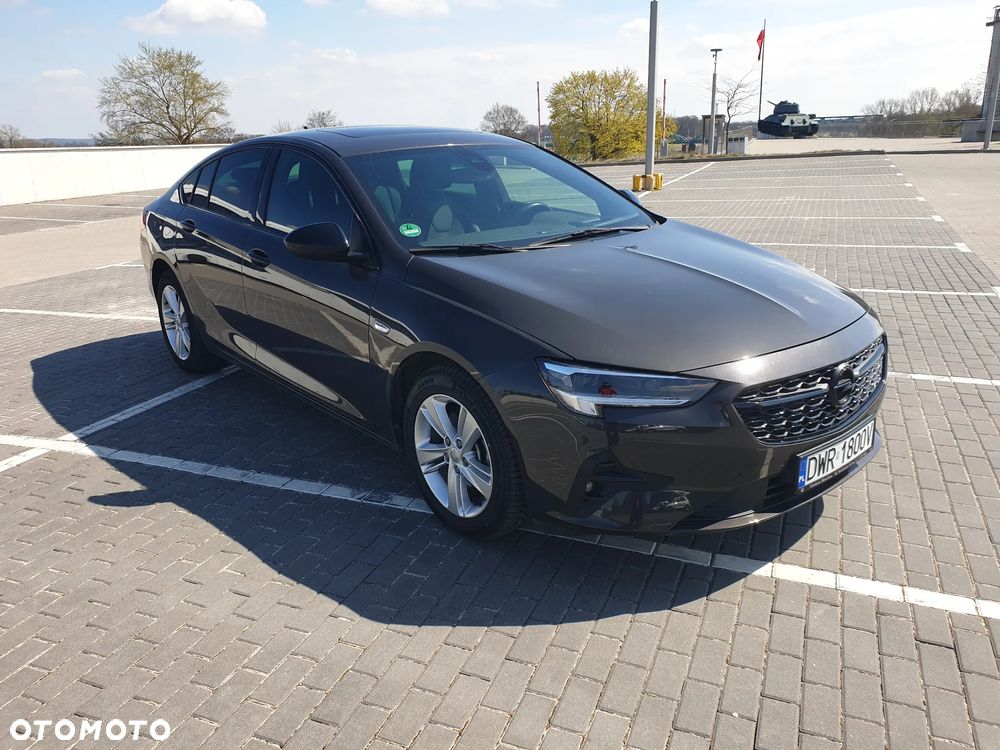 Opel Insignia 2.0 CDTI 4x4 Ultimate S&S - 2