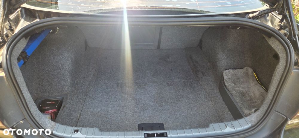BMW Seria 3 320d - 11