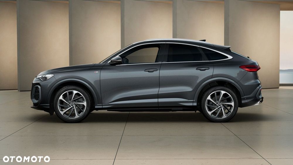 Audi Q5 Sportback - 4