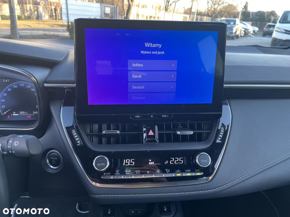 Toyota Corolla 1.8 Hybrid Comfort - 18