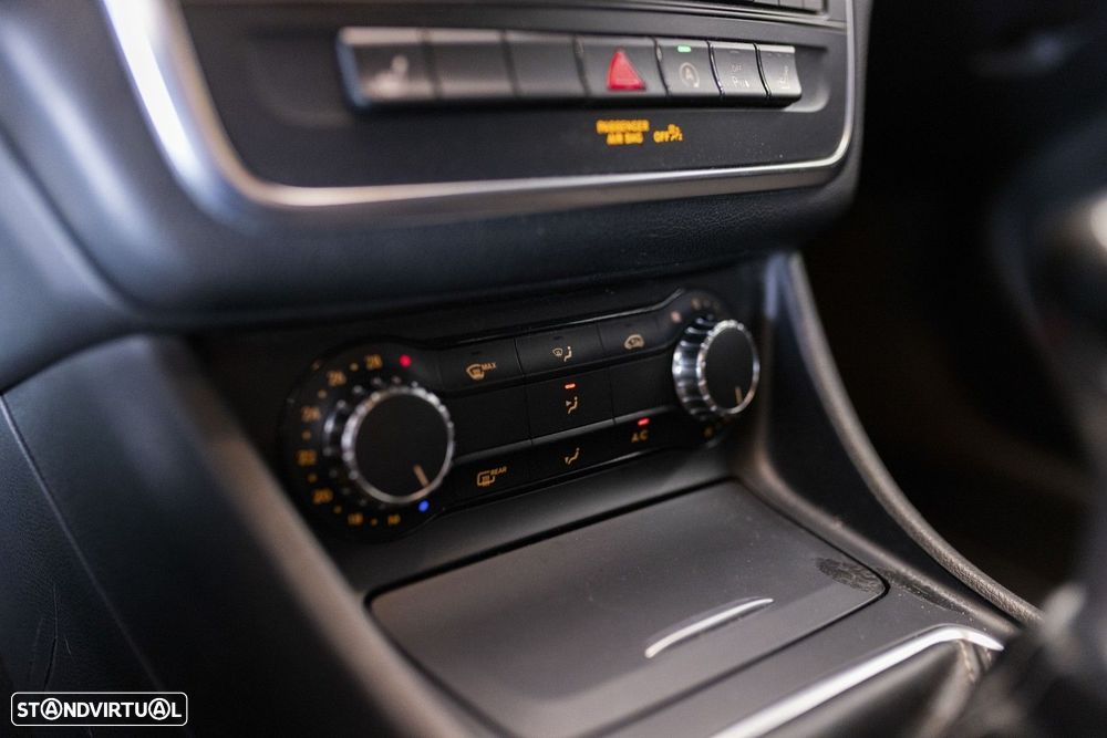 Mercedes-Benz CLA 180 - 17
