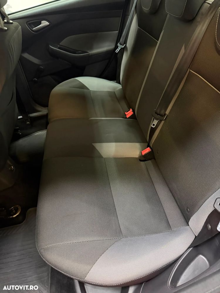Ford Focus 1.6 TDCi DPF Titanium - 3