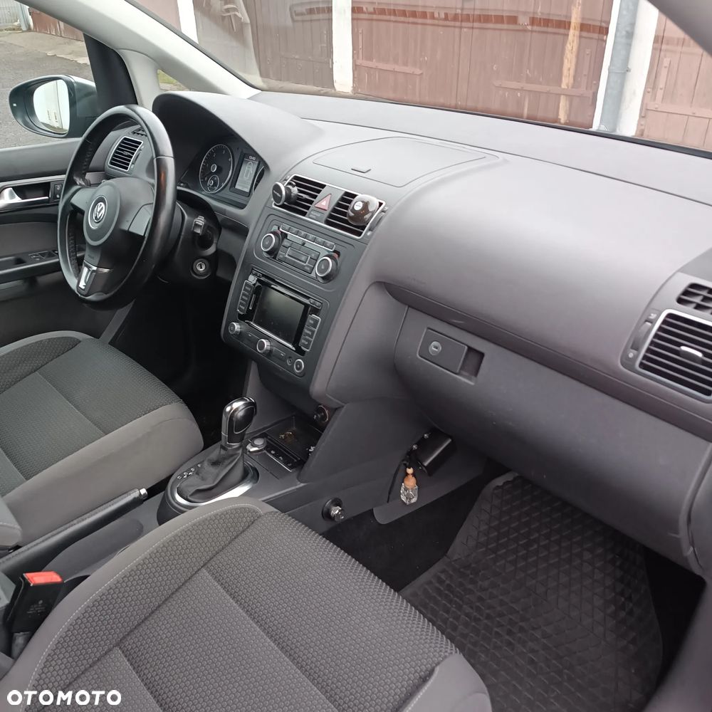 Volkswagen Touran 2.0 TDI DPF Comfortline DSG - 8