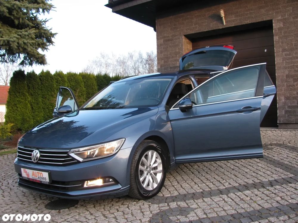 Volkswagen Passat 2.0 TDI SCR DSG Comfortline - 12