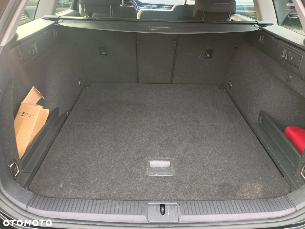 Volkswagen Passat 1.5 TSI EVO Business - 23