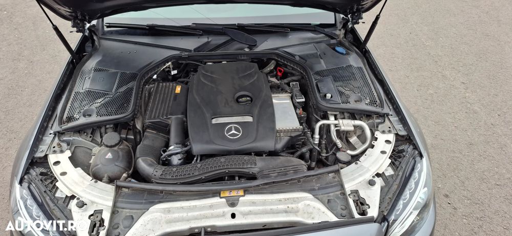 Mercedes-Benz C 180 9G-TRONIC AMG Line - 9