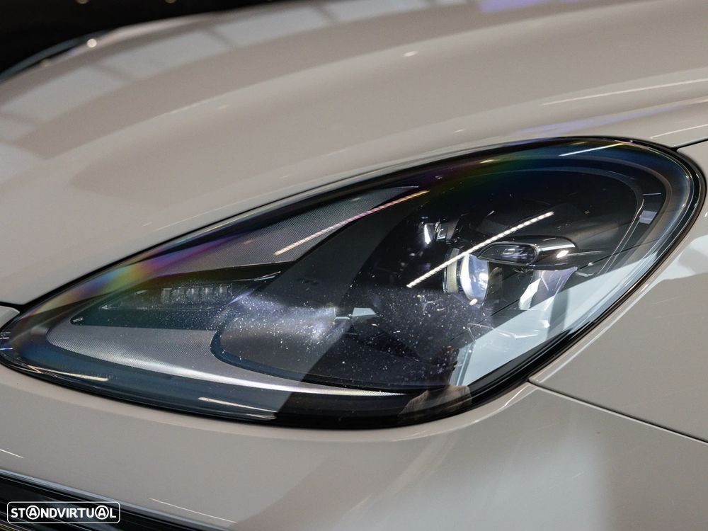 Porsche Cayenne Coupé E-Hybrid Platinum Edition - 16