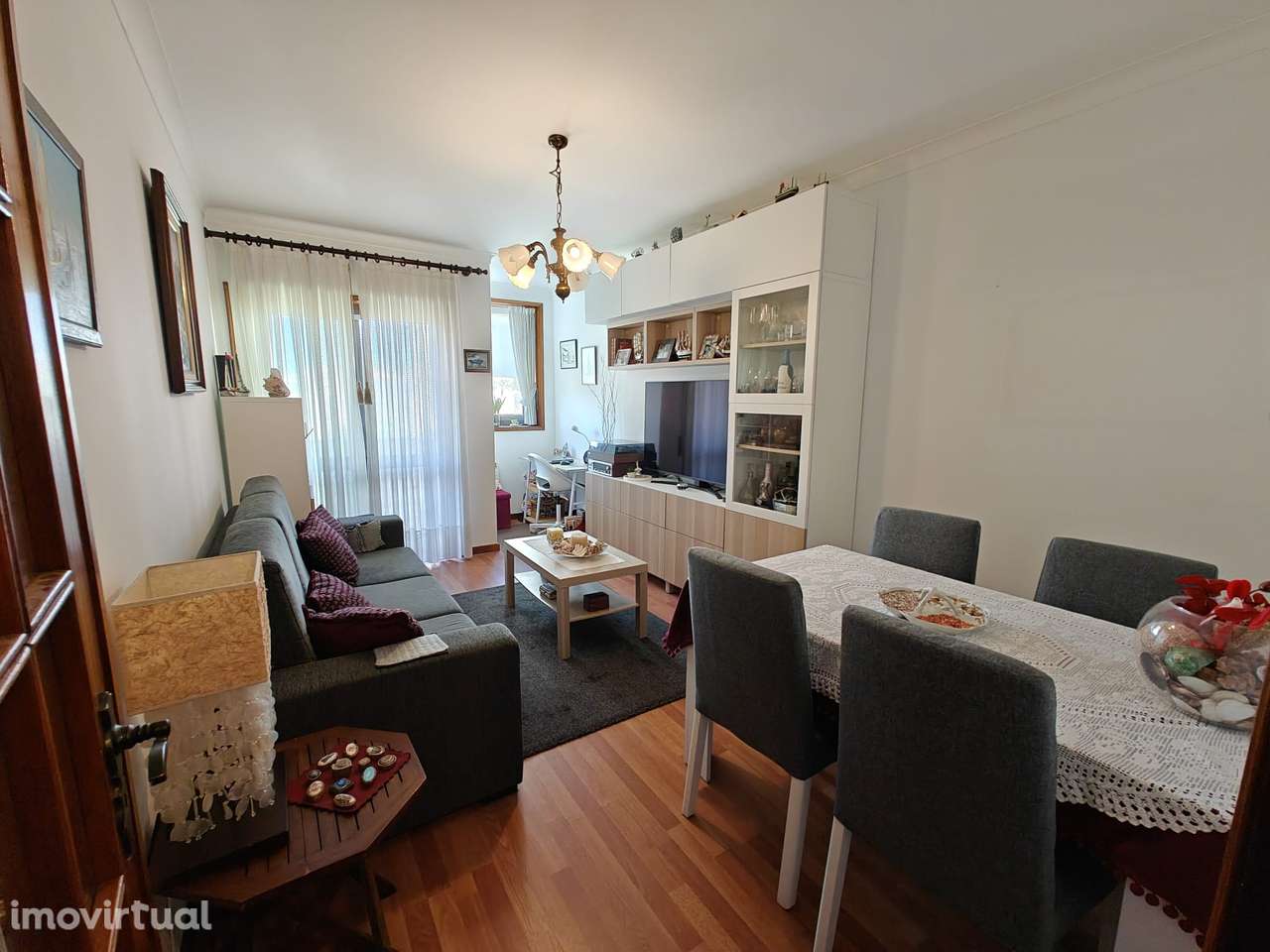 Apartamento T1 mobilado com elevador e aparcamento - Grande imagem: 2/10