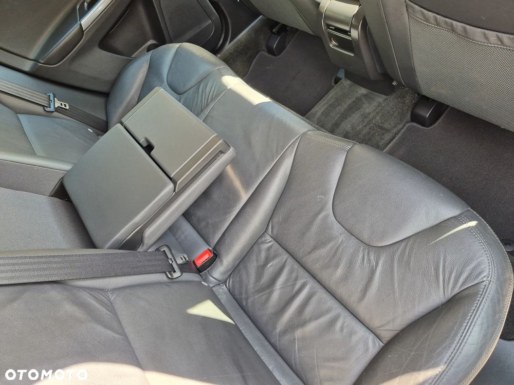 Volvo XC 60 - 37