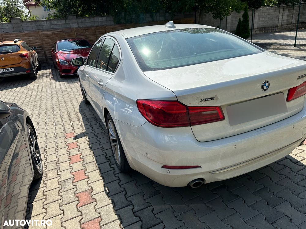 BMW Seria 5 530d xDrive Aut. Luxury Line - 18