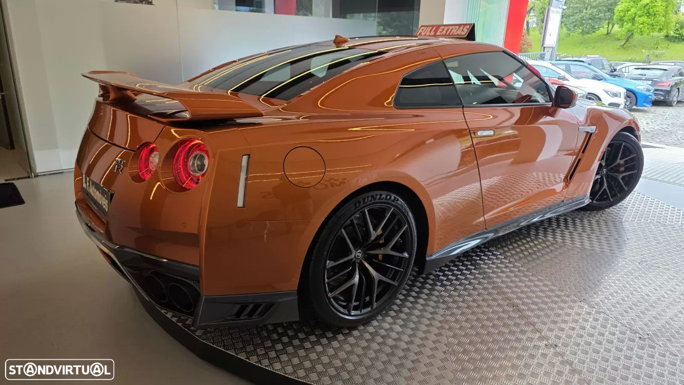 Nissan GT-R Prestige Edition - 22