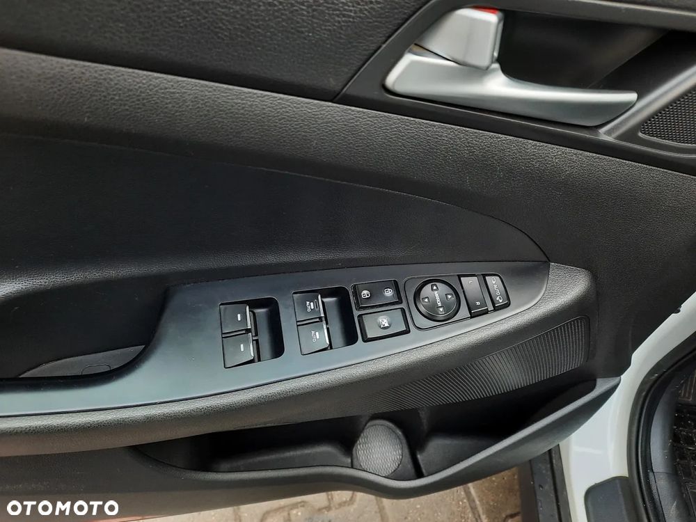 Hyundai Tucson 1.6 GDI BlueDrive Comfort 2WD - 15