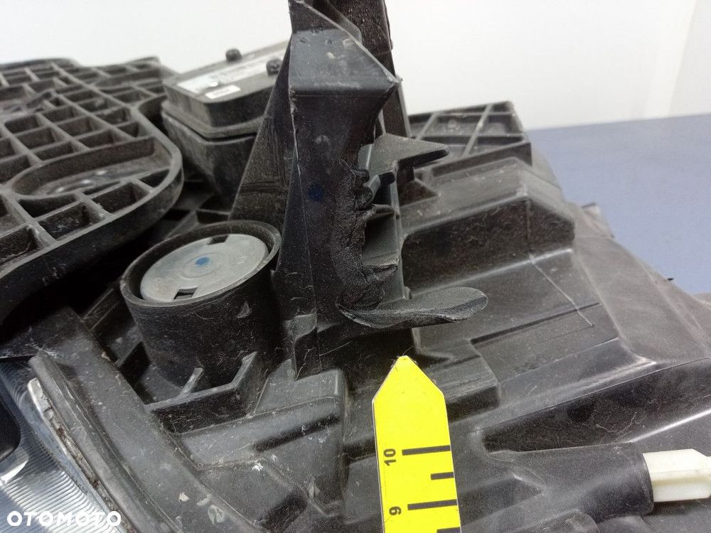 FORD KUGA II MK2 LIFT REFLEKTOR PRAWY LAMPA EU - 10