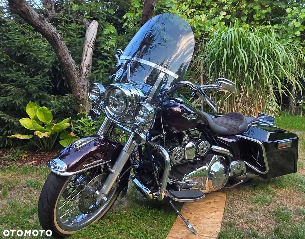 Harley-Davidson Touring Road King - 12